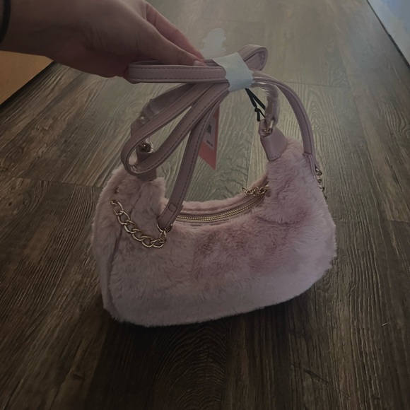 Juicy Fluffy Pink bag Brand New with plastic still on - Picture 4 of 4